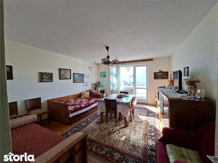 Apartament cu 3 camere decomandat în Centrul Istoric