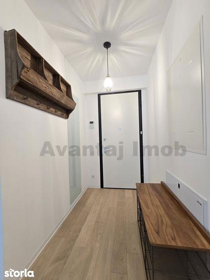 Apartament cu 2 camere, mobilat în Tei
