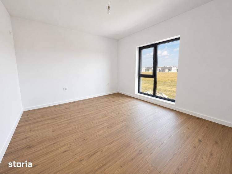 Casă cu 4 camere cu Teren 420 Mp în Domnești