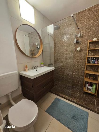 Apartament cu 3 camere semidecomandat, mobilat în Aviației
