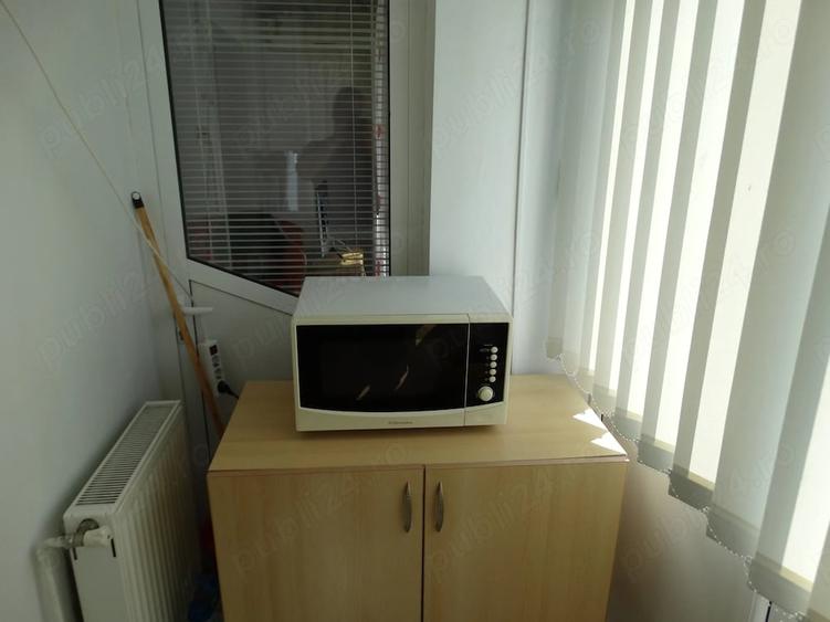 Apartament cu 2 camere decomandat în Micro 8