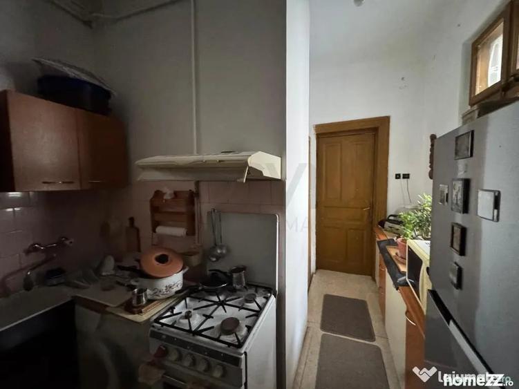 Apartament cu 6 camere decomandat în Ștefan cel Mare