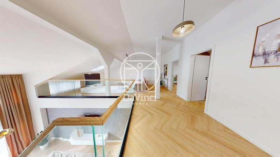 Apartament cu 5 camere semidecomandat, mobilat în Exterior Vest