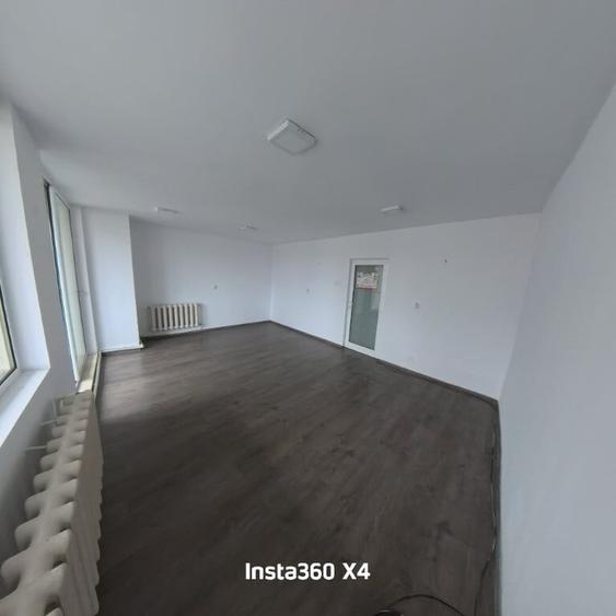 Spațiu comercial, de 33 mp, în Independenței