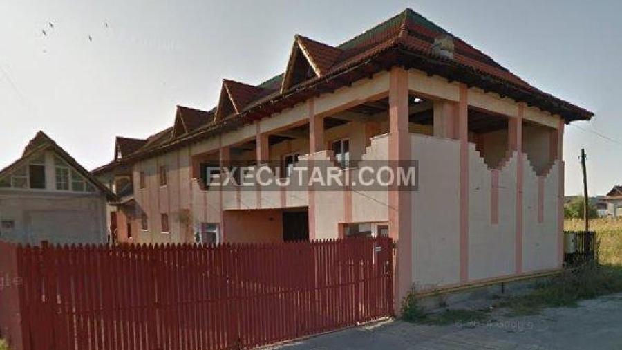 Casă individuală cu 6 camere cu Teren 264 Mp în Mărăcineni