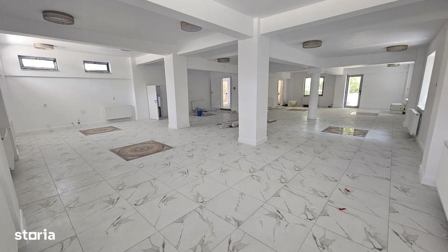 Casă cu 4 camere în Sărărie