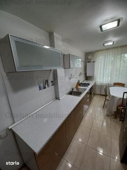 Apartament cu 2 camere semidecomandat în Școlilor