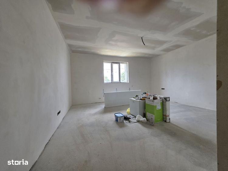 Casă cu 3 camere cu Teren 800 Mp în Beliș
