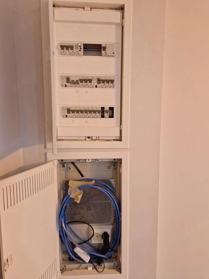 Apartament cu 3 camere decomandat în Canta