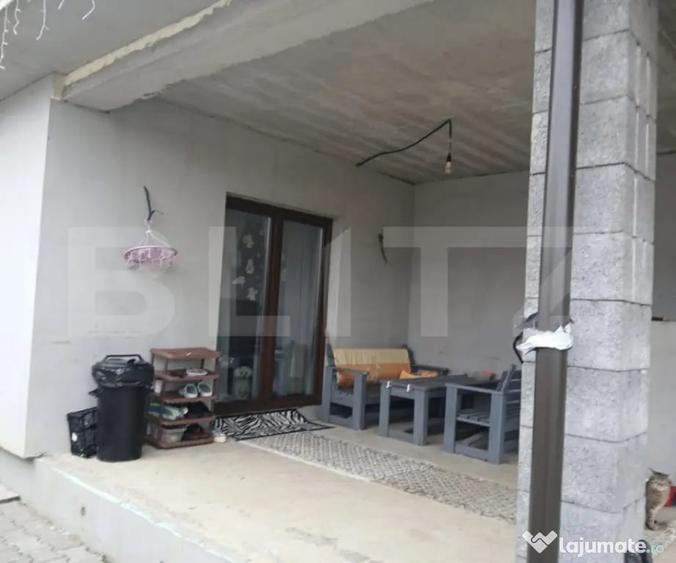 Casă cu 4 camere cu Teren 557 Mp în Păulești