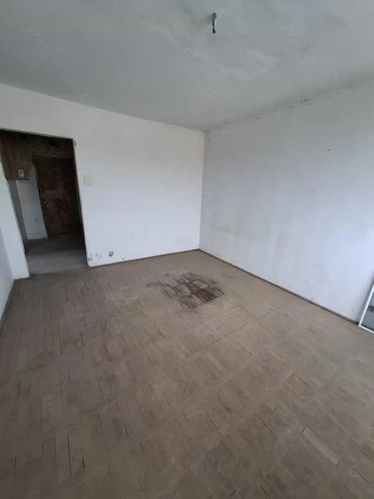 Apartament cu 2 camere decomandat în Govândari