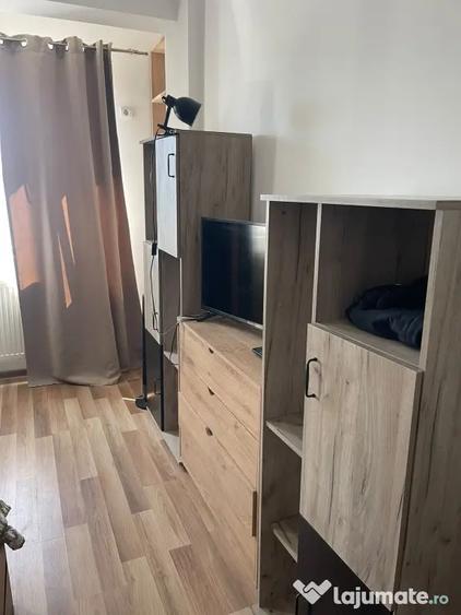 Apartament cu 2 camere decomandat în Sud