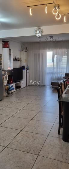 Vand apartament San casa