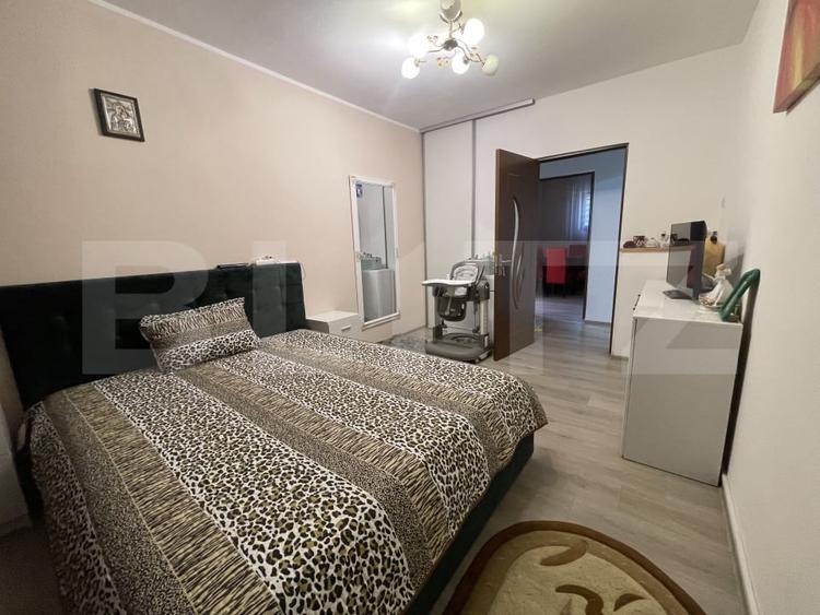 Casă individuală cu 5 camere cu Canalizare în Sud-Vest