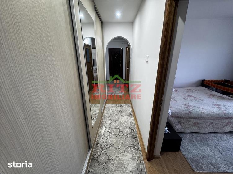 Apartament cu 3 camere decomandat în Central