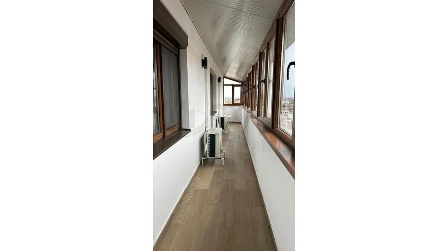 Apartament cu 4 camere decomandat, mobilat în Jiului