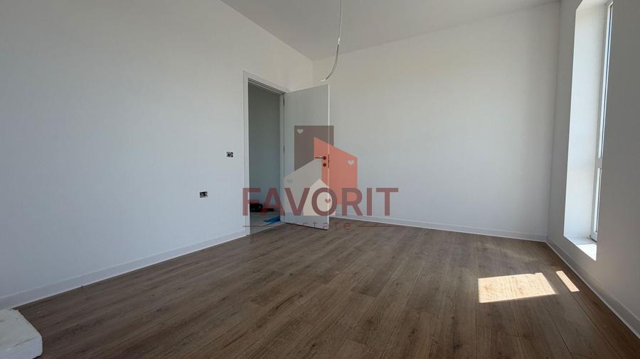 Apartament cu 3 camere decomandat în Moșnița Nouă