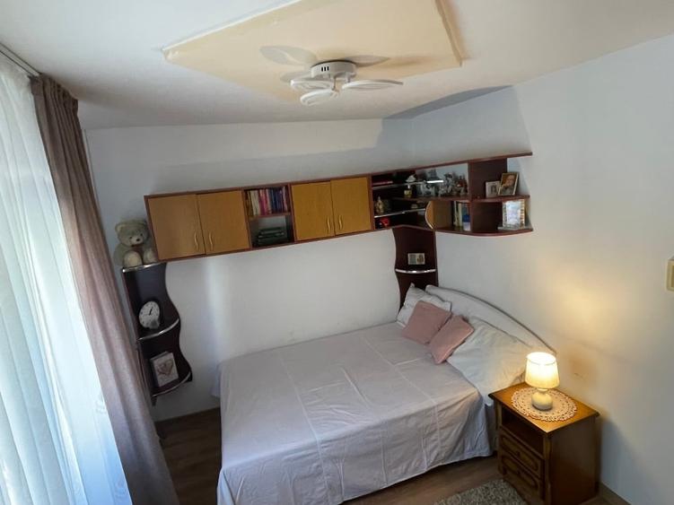 Apartament cu 2 camere semidecomandat, mobilat în Central