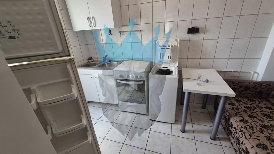 Apartament cu 2 camere decomandat, mobilat în Calea Victoriei