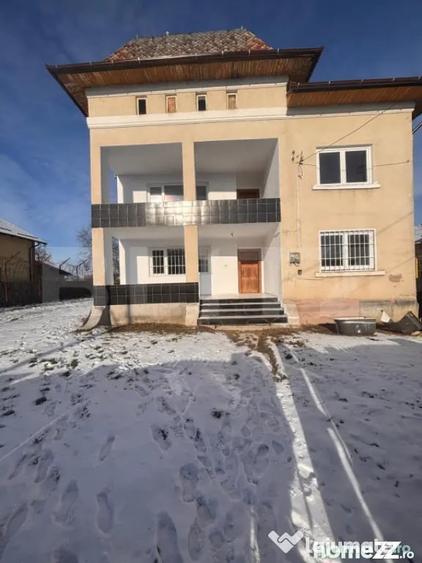 Spațiu comercial, de 320 mp, în Central