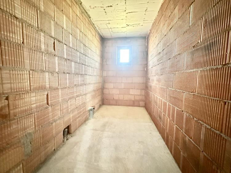 Casă individuală cu 4 camere cu Teren 530 Mp în Giroc
