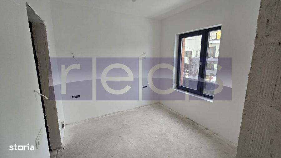 Vila D+2+M | 4 parcari private | 3 apartamente cu intrari separate - 6