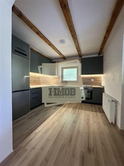 Casă individuală cu 4 camere cu Teren 1000 Mp în Central