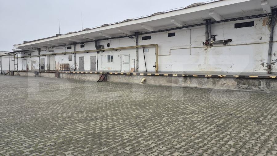 Spațiu industrial, de 4,000 mp, în Cloșca