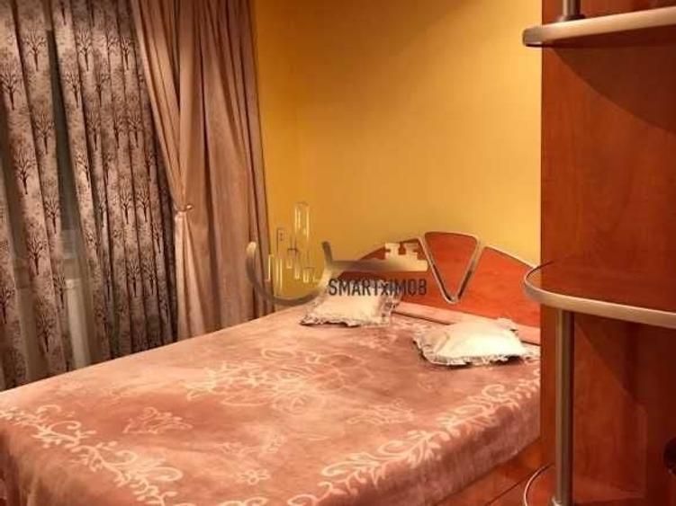 Apartament cu 4 camere decomandat în Central