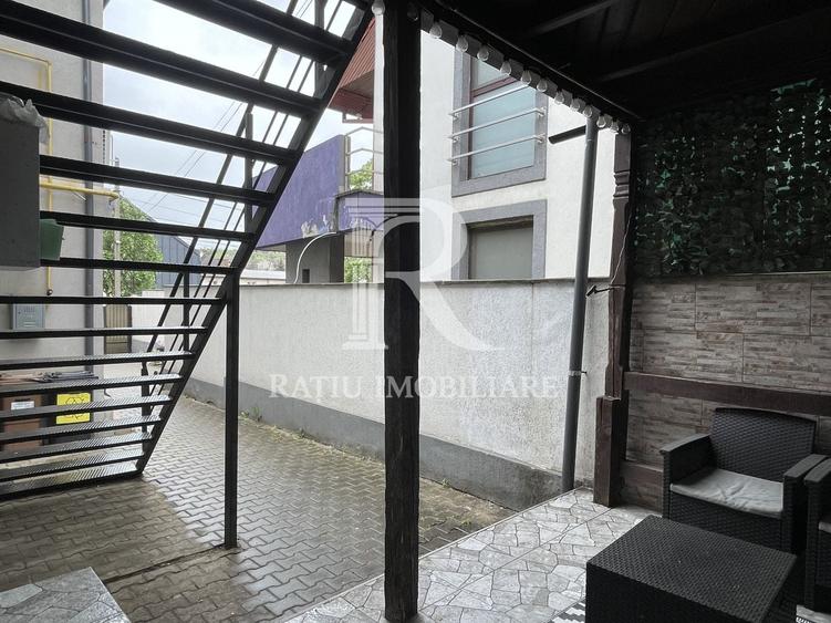 Apartament cu 3 camere semidecomandat, mobilat în Spitalul Județean