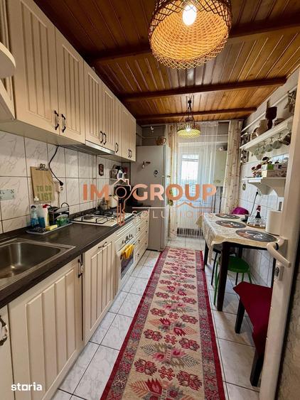 Apartament cu 3 camere decomandat în Gară