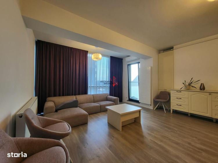 Apartament cu 3 camere decomandat în Titan