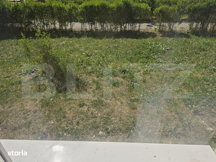 Apartament cu 3 camere semidecomandat în Sânnicoară
