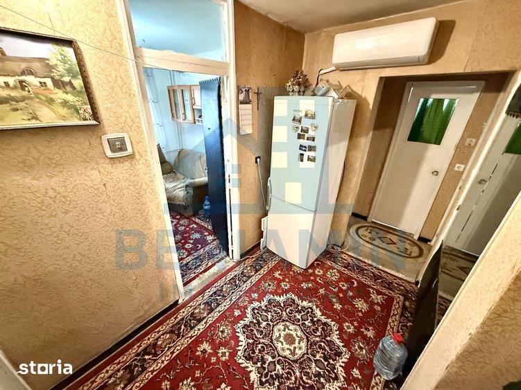 Apartament cu 2 camere decomandat în Rovine
