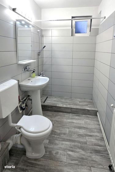 Apartament cu 3 camere decomandat în Tudor
