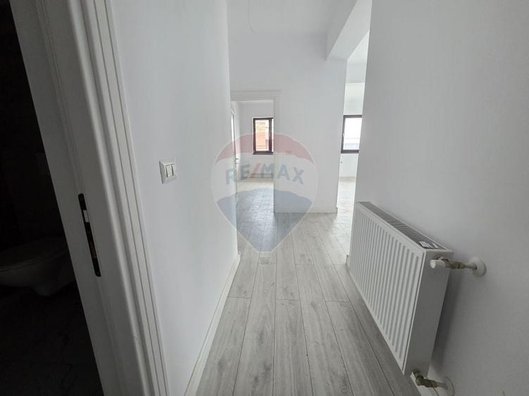 Apartament cu 3 camere decomandat în Nord
