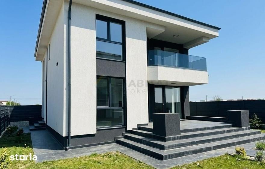 Casă cu 4 camere cu Teren 358 Mp în Pantelimon