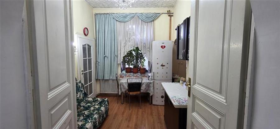 Apartament cu 4 camere decomandat, mobilat în Fabric