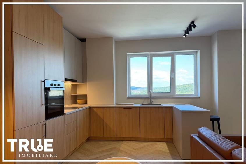 Apartament cu 3 camere decomandat, mobilat în Tudor