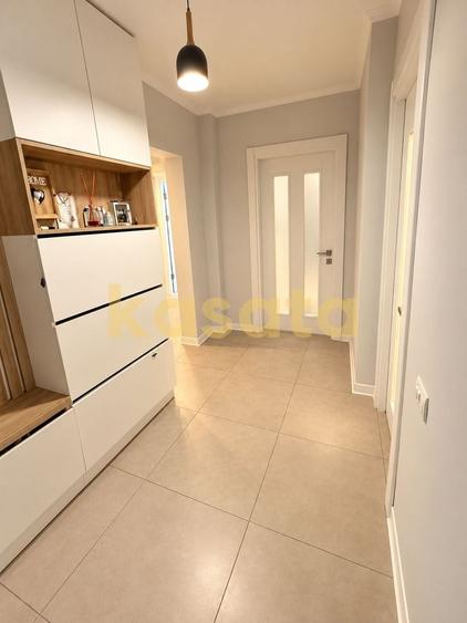 Apartament cu 3 camere decomandat, mobilat în Vitan Mall