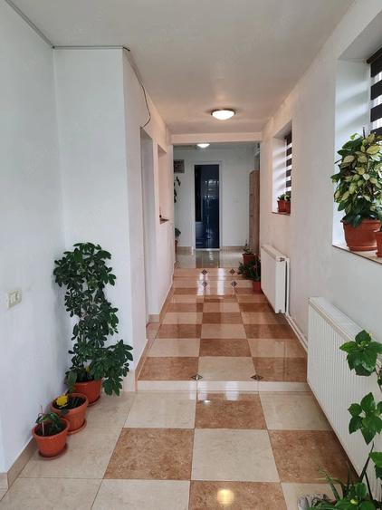 Casă cu 2 camere cu Teren 300 Mp în Valu lui Traian