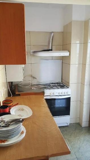 Apartament cu 3 camere decomandat în Centru Civic