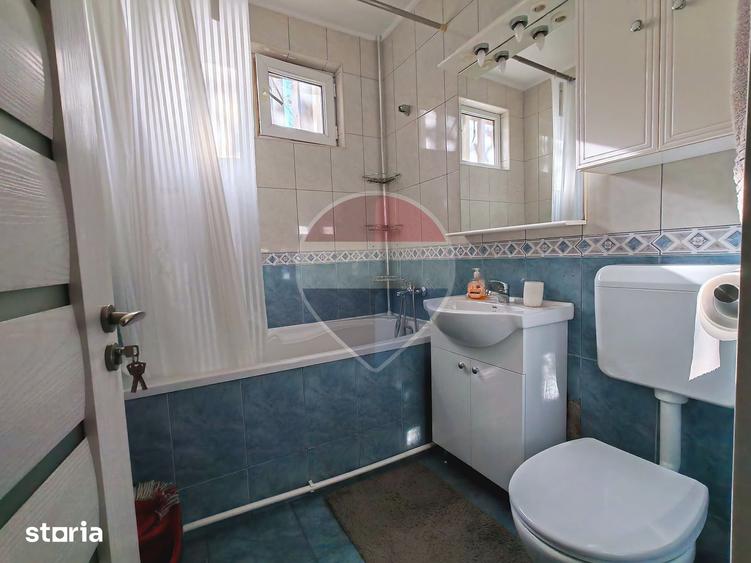 Apartament cu 3 camere în Tomis I