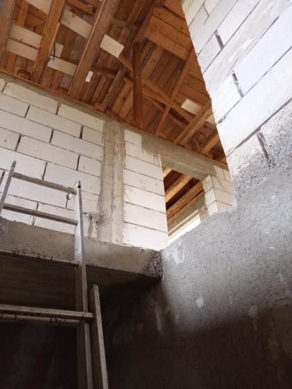 Casă cu 4 camere în Sasca Nouă