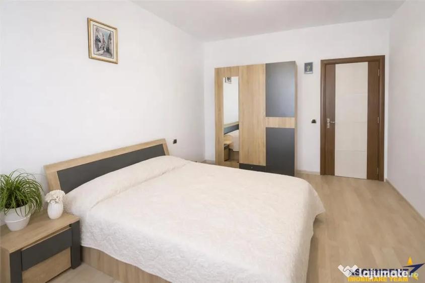 Apartament cu 2 camere decomandat în Vest