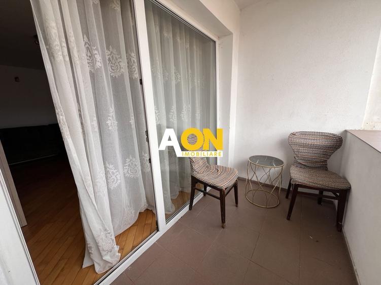Apartament cu 2 camere semidecomandat, mobilat în Cetate