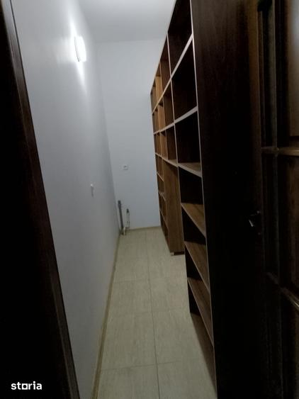 Casă cu 5 camere cu Teren 250 Mp în Central