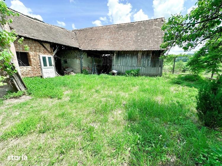 Casă cu 2 camere cu Teren 1384 Mp în Alma