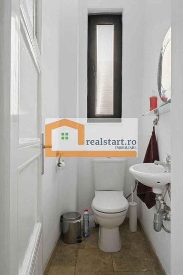 Apartament cu 5 camere circular în P-ța Romană