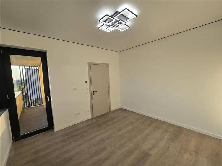 Casă cu 4 camere cu Teren 500 Mp în Bucium